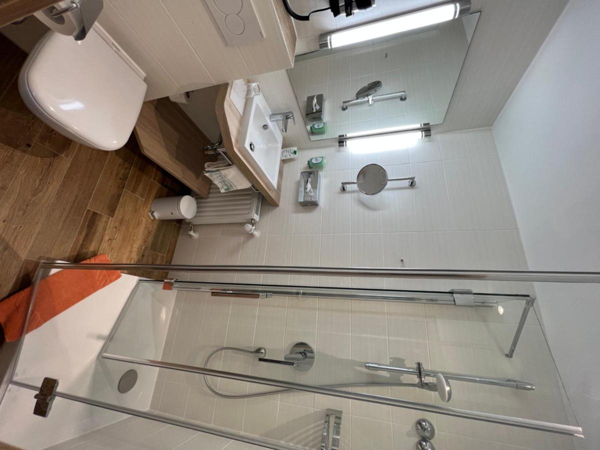 לאוף Hotel Zur Linde מראה חיצוני תמונה