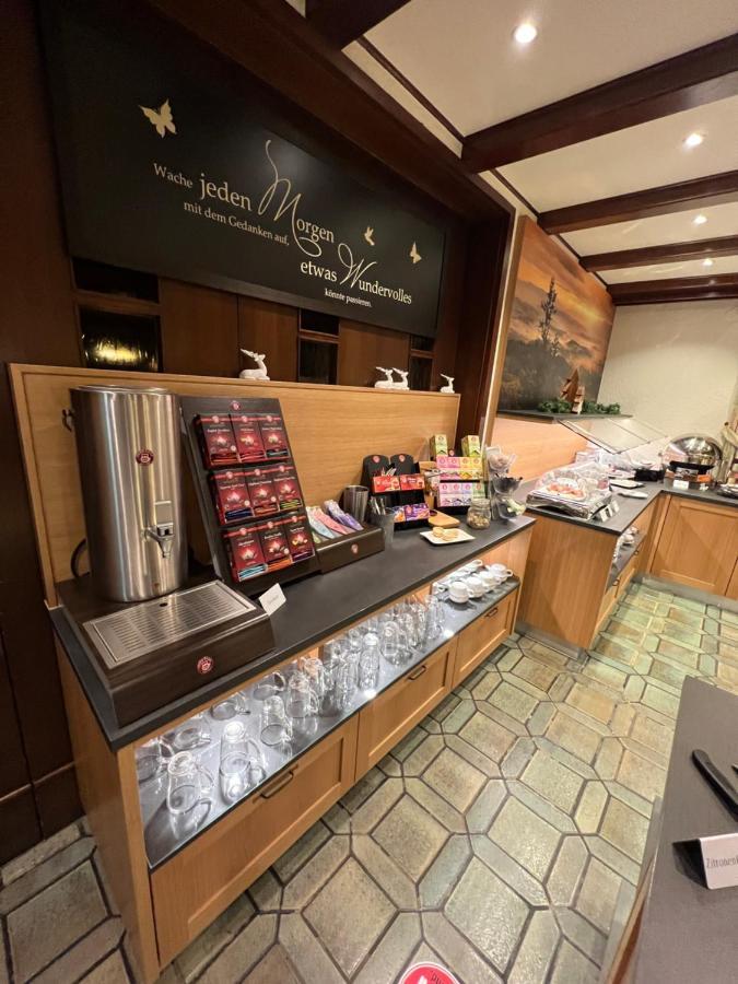 לאוף Hotel Zur Linde מראה חיצוני תמונה