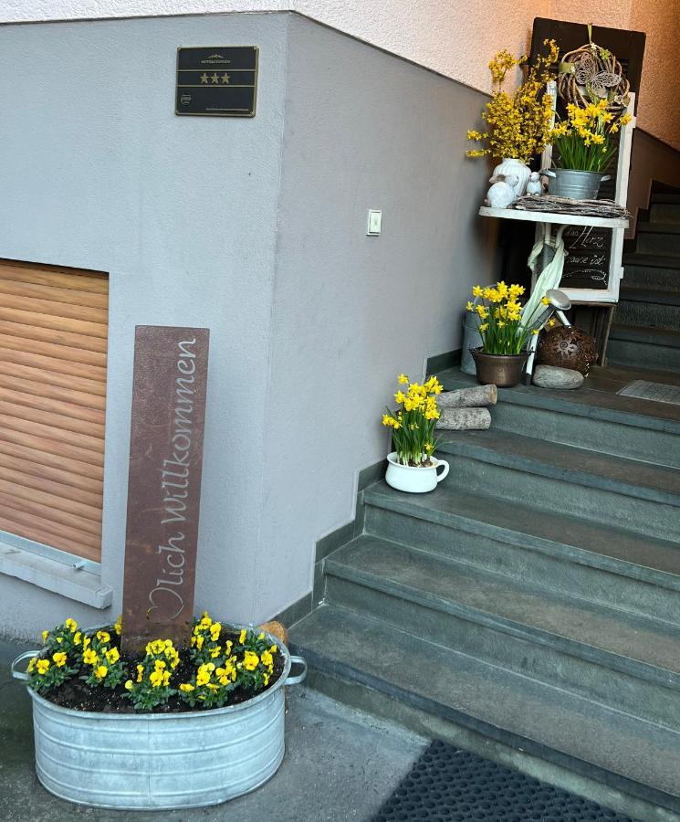 לאוף Hotel Zur Linde מראה חיצוני תמונה