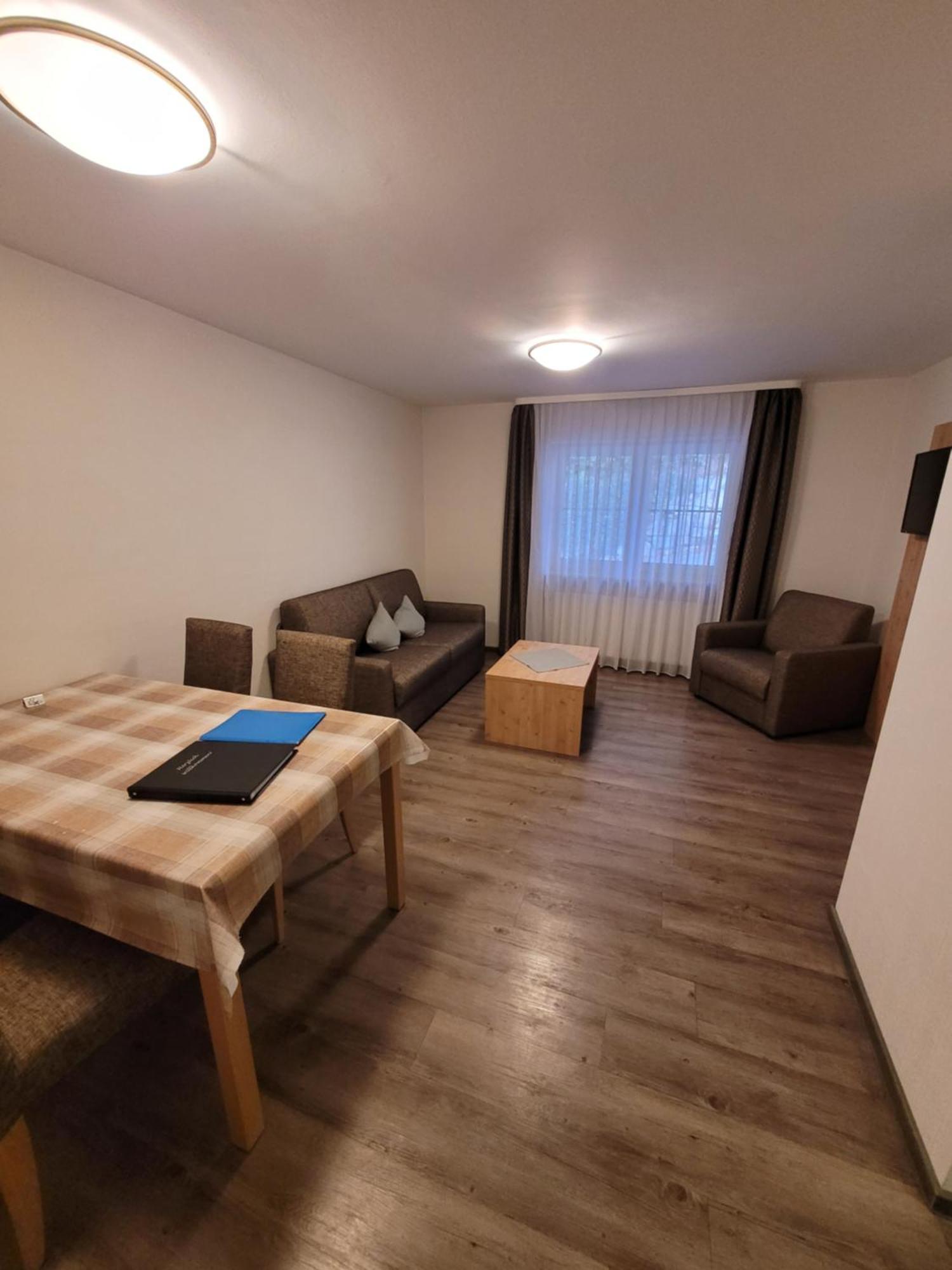 לאוף Hotel Zur Linde מראה חיצוני תמונה