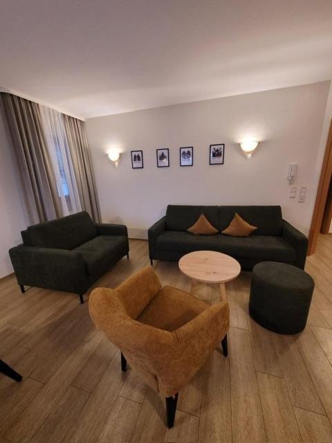 לאוף Hotel Zur Linde מראה חיצוני תמונה