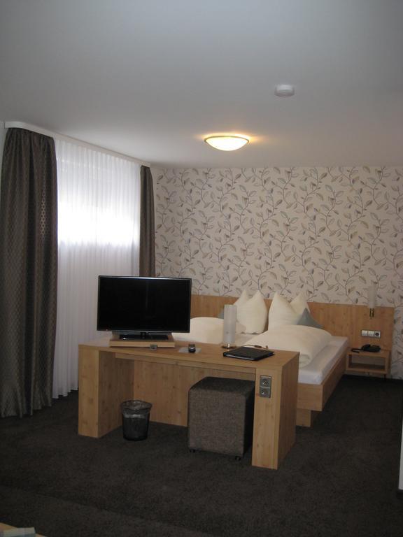 לאוף Hotel Zur Linde חדר תמונה