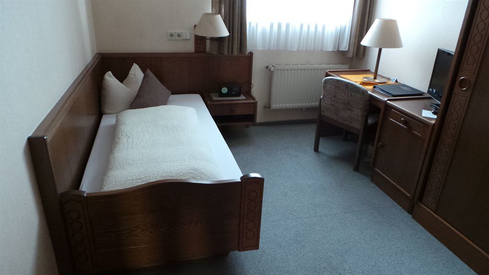 לאוף Hotel Zur Linde מראה חיצוני תמונה